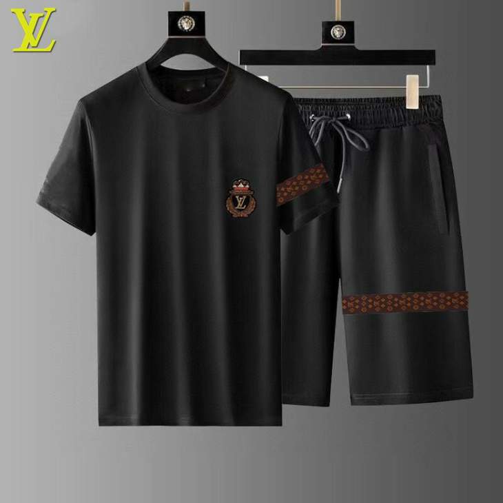 Picture of LV Shirt Pant Suits _SKULVM-4XL12yx0623471